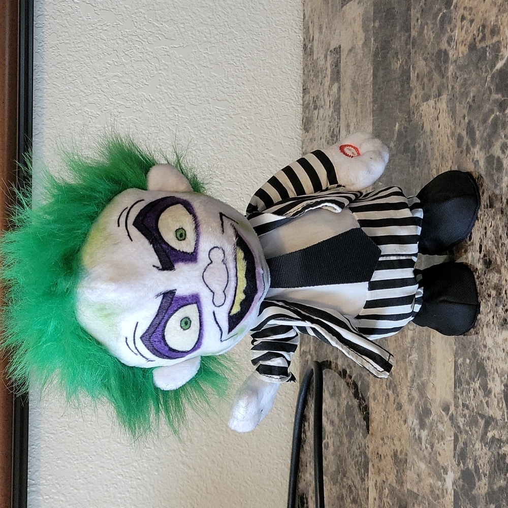 Walking, talking Beetlejuice toy